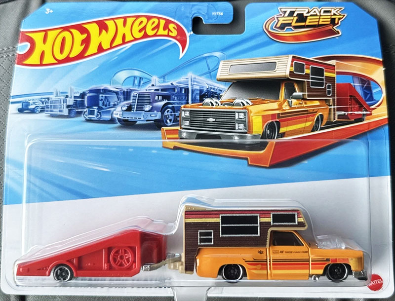 HOT WHEELS 2026 TRACK FLEET SEALED CASE 0F 6 DASH E / FREE USA SHIPPING*